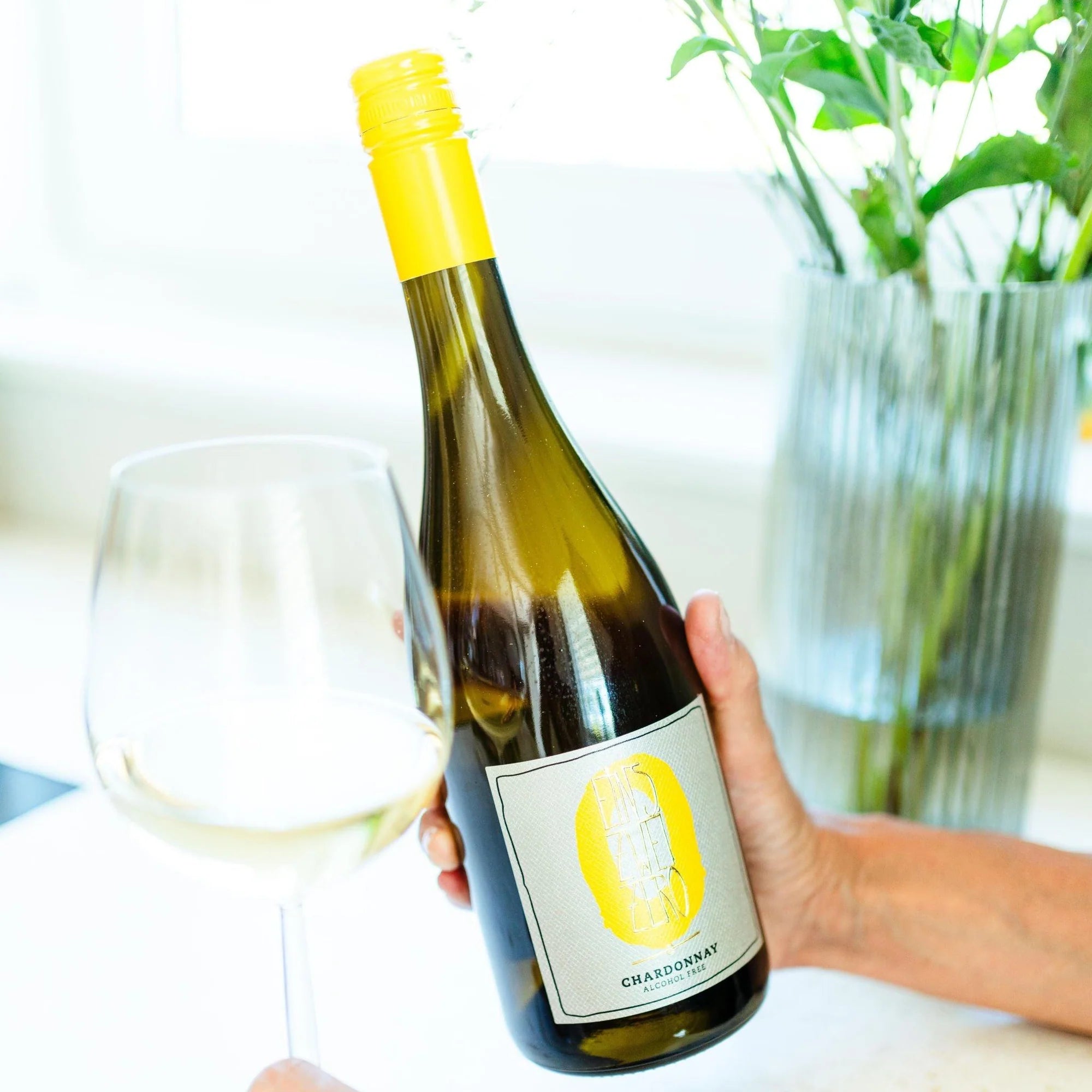 Leitz Non-Alcoholic Eins Zwei Chardonnay - Lifestyle