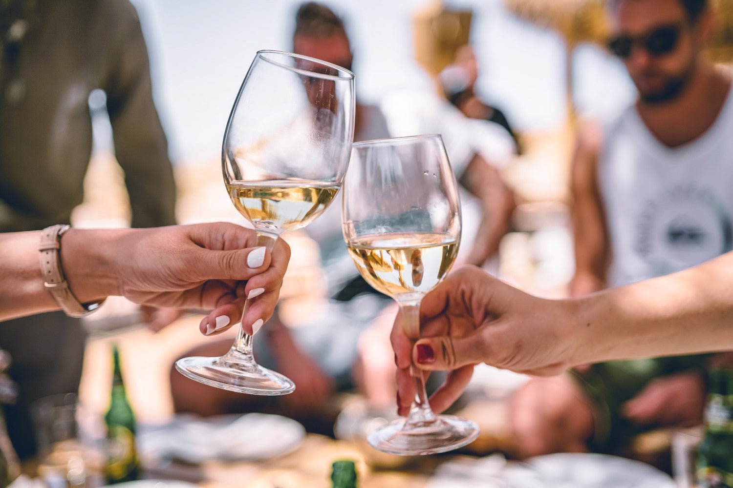 NA Alternatives to Wine: The Top Wine Substitutes for Drinking Guilt-Free - Boisson