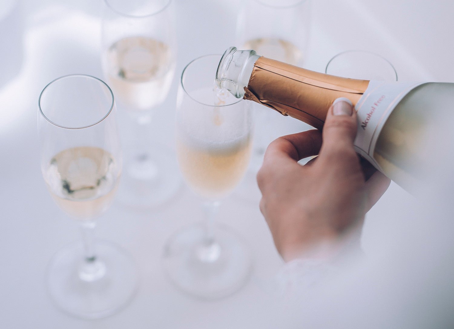 What is Non-Alcoholic Sparkling Wine? Making a Toast to Alcohol-Free Bubbly - Boisson