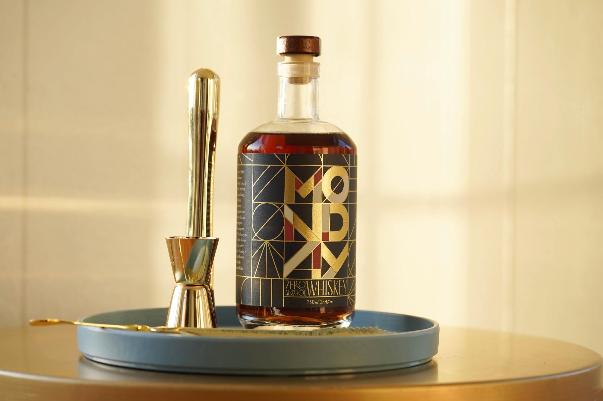 Monday - Zero Alcohol Whiskey