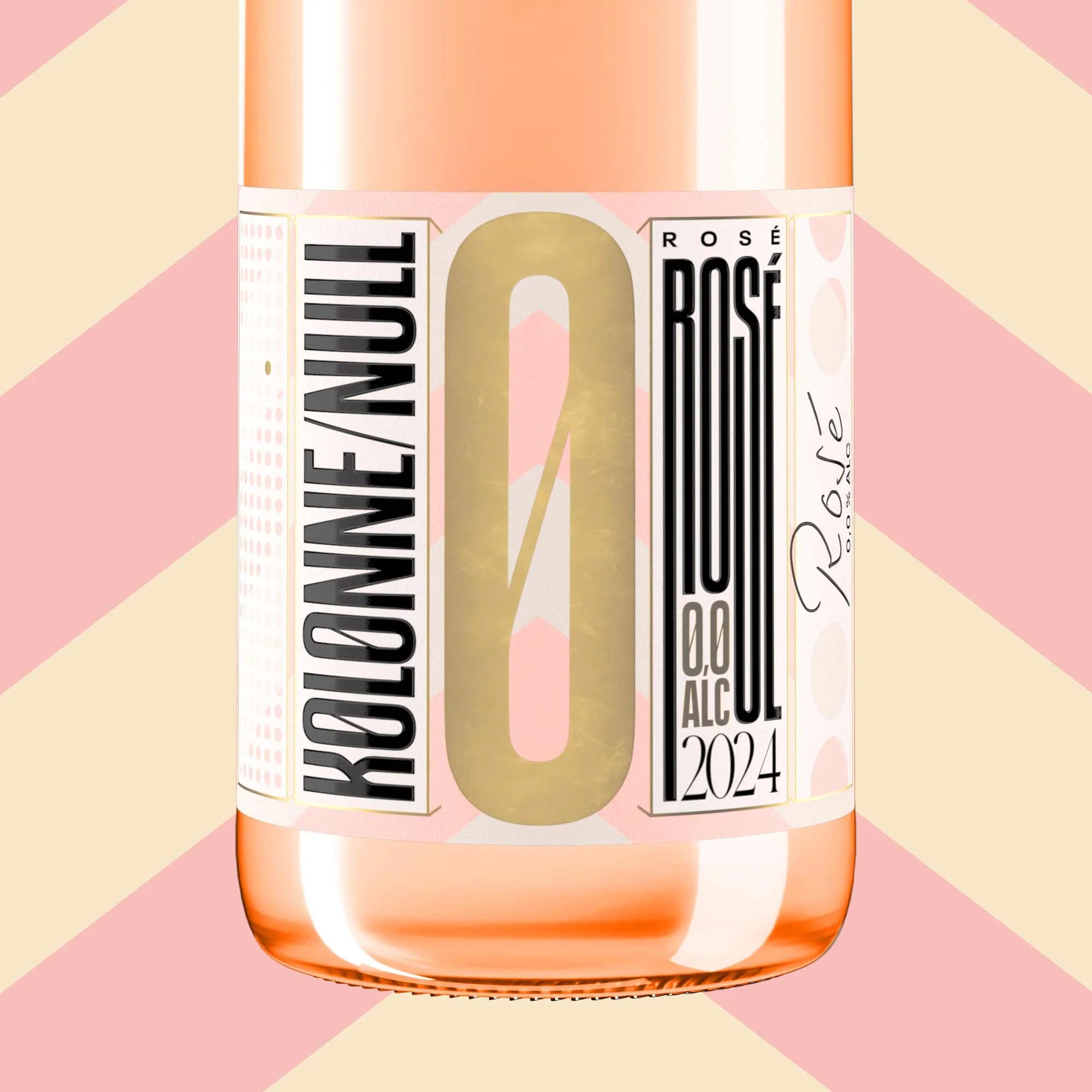 Kolonne Null - Rosé Wine 2023 750ml- Non-Alcoholic Wine - Lifestyle