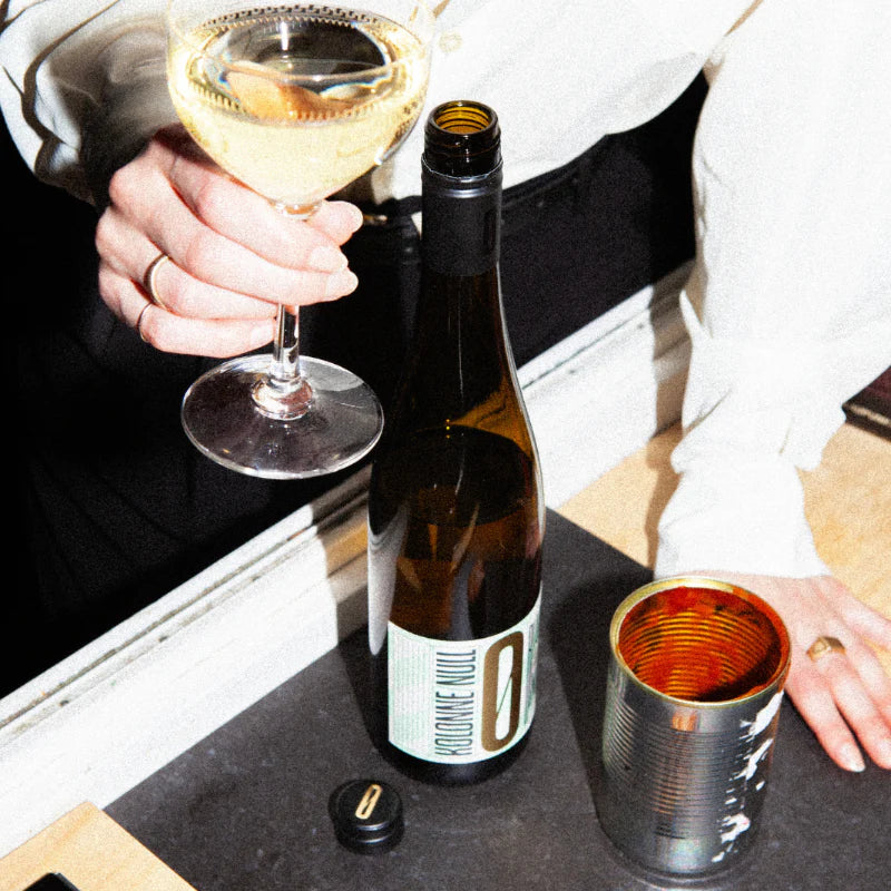 Kolonne Null Verdejo White Wine 2023 Non-Alcoholic Wine - Lifestyle