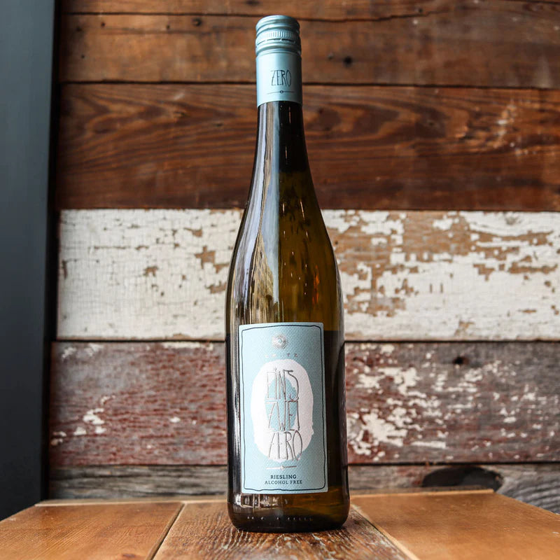 Leitz - Eins Zwei Zero Blanc de Blancs Non-Alcoholic White Wine - Lifestyle
