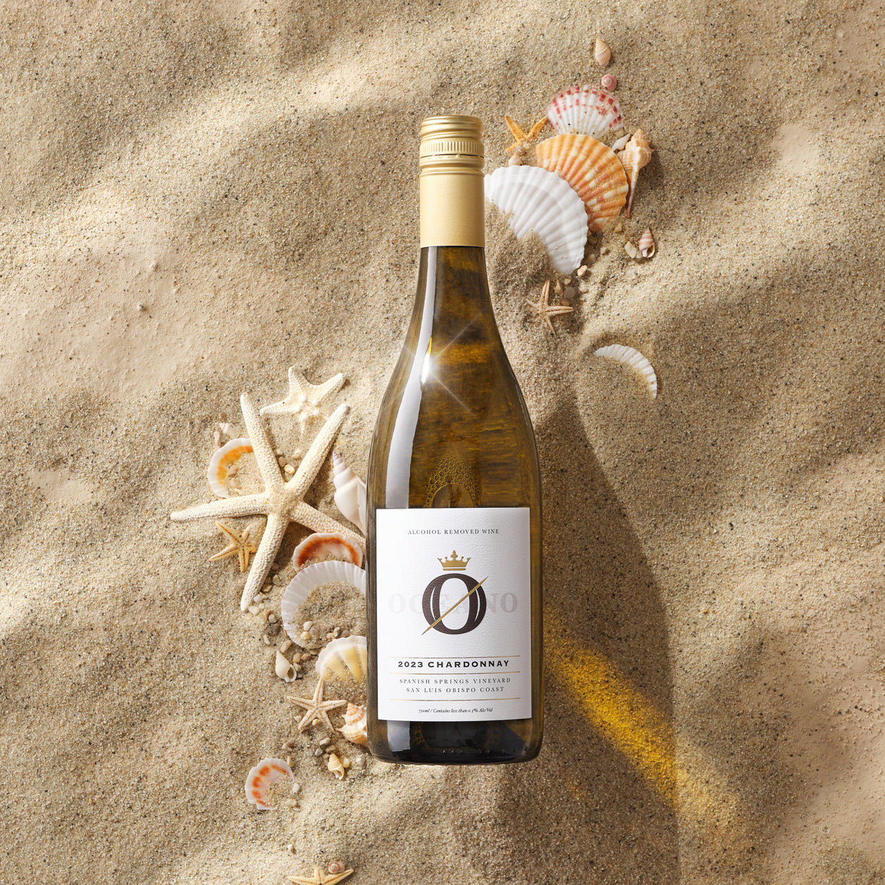 Oceano Zero Chardonnay Lifestyle 1 Lifestyle 2